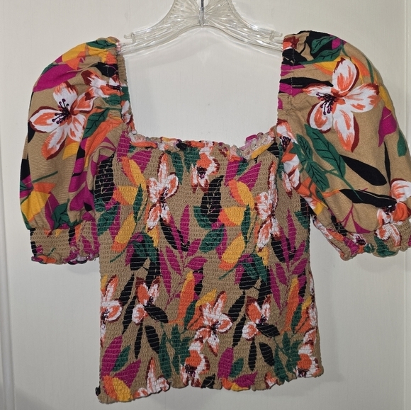 Eva Mendes Floral Puff Sleeve Smocked Crop Top Size Small - Picture 2 of 6